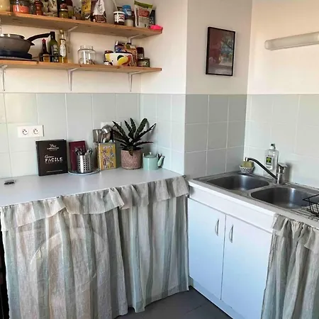 Appartement Spacious Apt - Open View And Sacre-coeur View Parijs